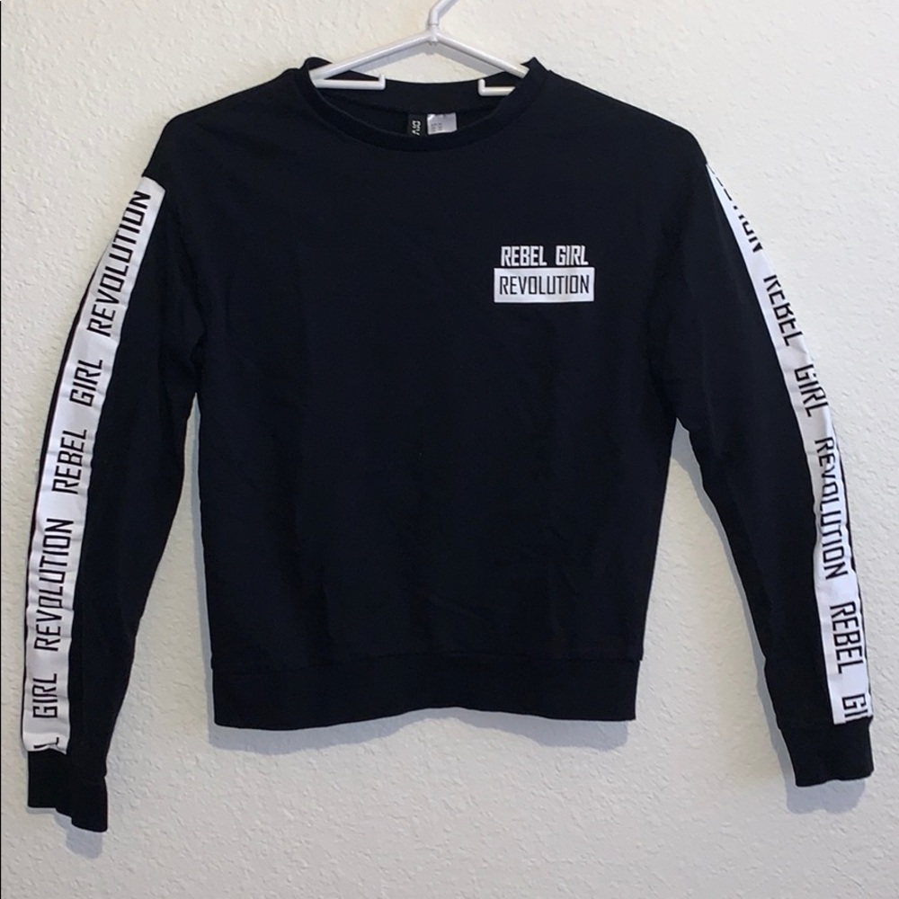 Black Sweatshirt